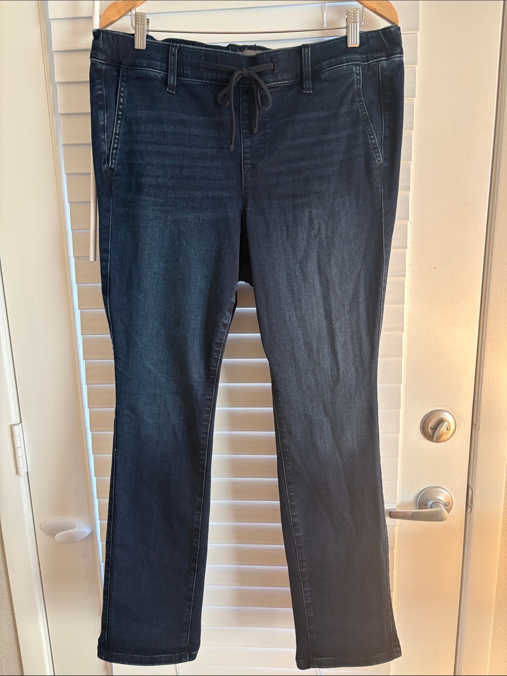 torrid Weekend Boyfriend Straight Dark Wash Women's Pull-on Tie Waist Jeans